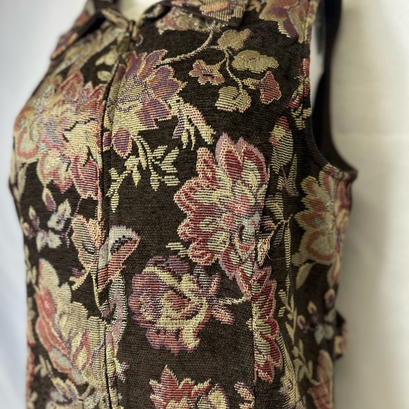 Susan Graver M Zip Up Collared Vest Floral Tapestry Front - Back Side Is Brown - Picture 3 of 5